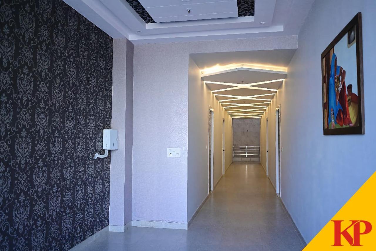 Hotel Kapson Palace Bareli Zewnętrze zdjęcie